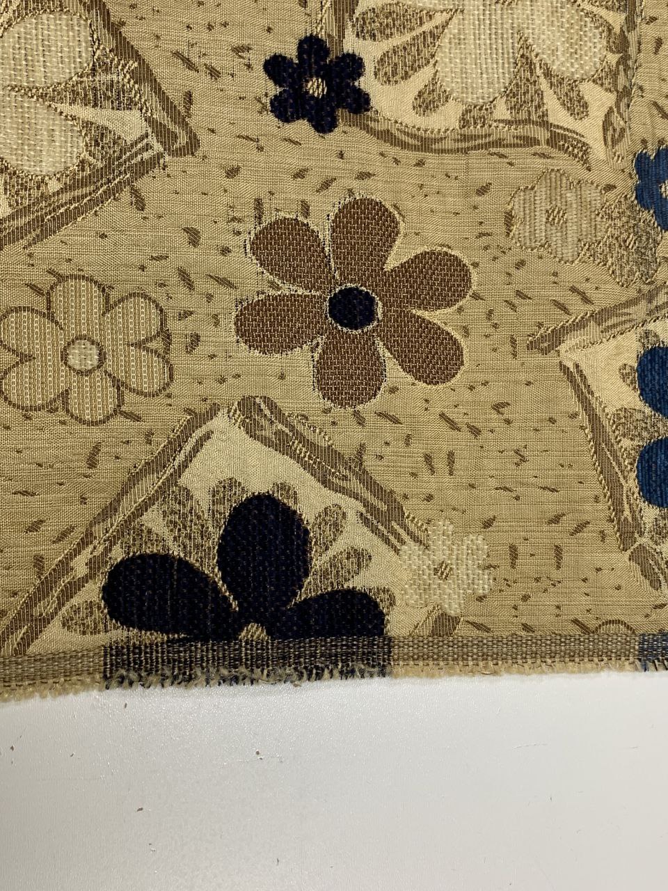 Möbel Stoffe blaue und blaue Blumen mit braunem Hintergrund