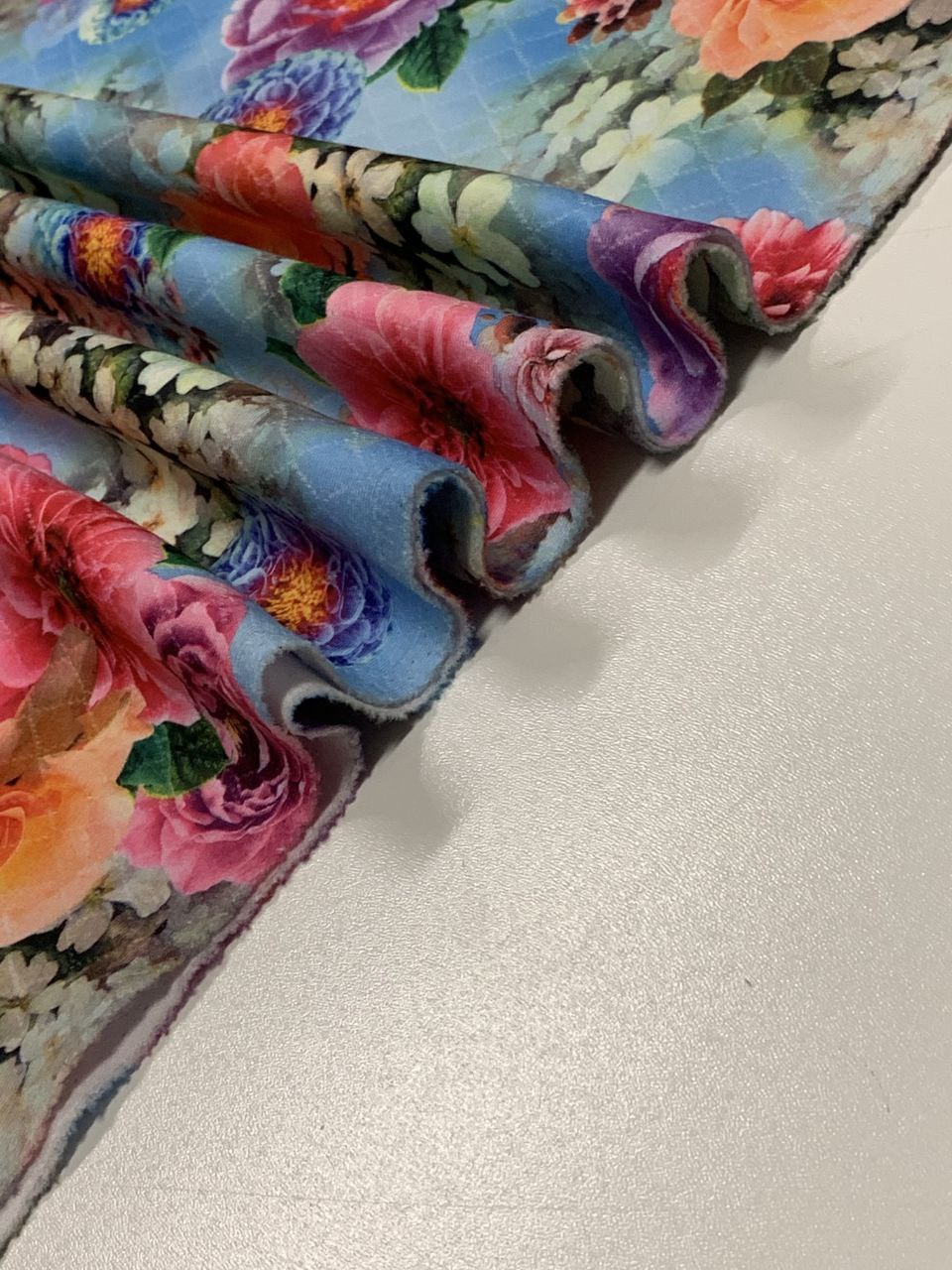 Baumwolle & Polyester Kleidung Stoffe farbenfrohe Blumen
