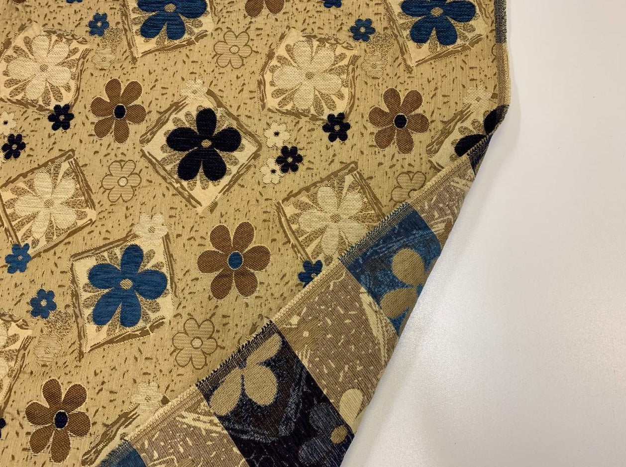 Möbel Stoffe blaue und blaue Blumen mit braunem Hintergrund